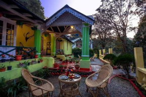 EKO STAY - Wisteria Villa